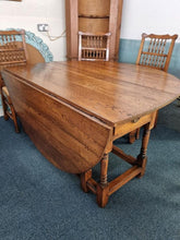 Load image into Gallery viewer, Oak Dining Table And Eight Lancashire Dining Chairs