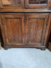 Load image into Gallery viewer, 19th Century Oak Standing Corner Cupboard