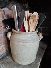 Load image into Gallery viewer, Vintage French Confit Pot