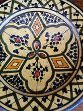 Load image into Gallery viewer, Vintage Safi hand painted Moroccan bowl in saffron