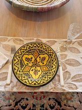 Load image into Gallery viewer, Vintage Safi hand painted Moroccan bowl in saffron