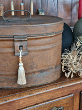 Load image into Gallery viewer, Antique Victorian Hat Tin