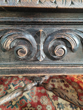 Load image into Gallery viewer, Early 20thC Oak And Octagonal Library Table