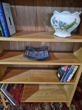 Load image into Gallery viewer, Light oak bookcase