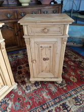 Load image into Gallery viewer, Pair of Victorian pine bedside cupboards