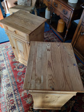 Load image into Gallery viewer, Pair of Victorian pine bedside cupboards