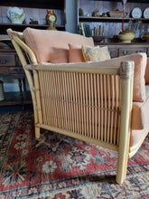 Load image into Gallery viewer, Bamboo Large Snuggle/Love Seat By Angraves of Leicester