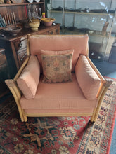 Load image into Gallery viewer, Bamboo Large Snuggle/Love Seat By Angraves of Leicester