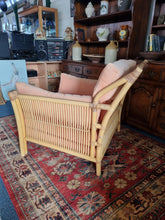 Load image into Gallery viewer, Bamboo Large Snuggle/Love Seat By Angraves of Leicester