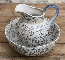 Load image into Gallery viewer, Blue And White Ditsy Print Jug
