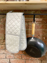Load image into Gallery viewer, Kitchen Double Oven Glove With A Grey Heart Print Design
