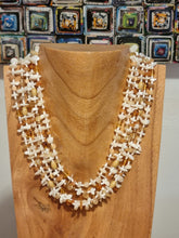 Load image into Gallery viewer, Vintage Monet Strand Necklace