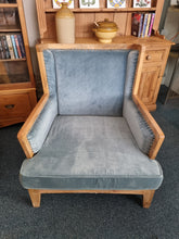 Load image into Gallery viewer, Hardwood Showframe Wingback Armchair