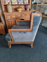Load image into Gallery viewer, Hardwood Showframe Wingback Armchair