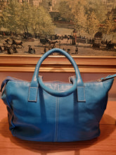 Load image into Gallery viewer, Innue Italian Leather Handbag