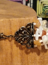 Load image into Gallery viewer, Vintage Monet Strand Necklace