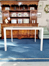 Load image into Gallery viewer, White Extending Dining Table In Metal And Glass With Six Green Perspex Dining Chairs