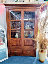 Load image into Gallery viewer, Solid Oak Bookcase With Shelves