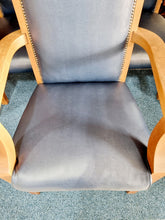 Load image into Gallery viewer, Solid Oak Table & Six Dining Chairs