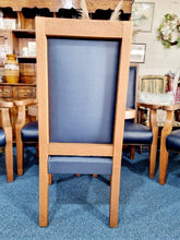 Load image into Gallery viewer, Solid Oak Table & Six Dining Chairs