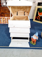 Load image into Gallery viewer, Beehive Compost Bin