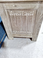 Load image into Gallery viewer, HUGE Chest / Blanket Box / Toy Chest