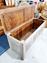 Load image into Gallery viewer, HUGE Chest / Blanket Box / Toy Chest