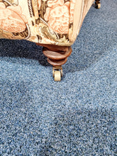 Load image into Gallery viewer, Victorian Drop End Sofa