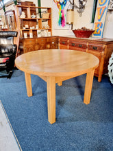 Load image into Gallery viewer, Oak Extending Dining Table