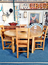 Load image into Gallery viewer, Oak Extending Dining Table