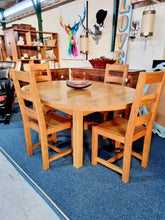 Load image into Gallery viewer, Oak Extending Dining Table