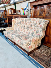 Load image into Gallery viewer, Button Back Sofa