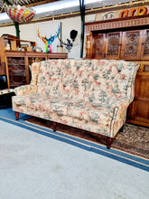 Load image into Gallery viewer, Button Back Sofa