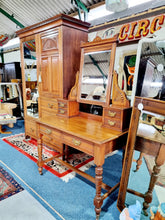Load image into Gallery viewer, Early 20th Century Walnut Mirror Back Dressing Table