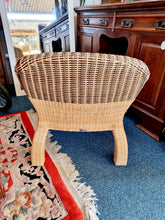 Load image into Gallery viewer, Iconic postmodern lounge chair
Designed by Thomas Sandell