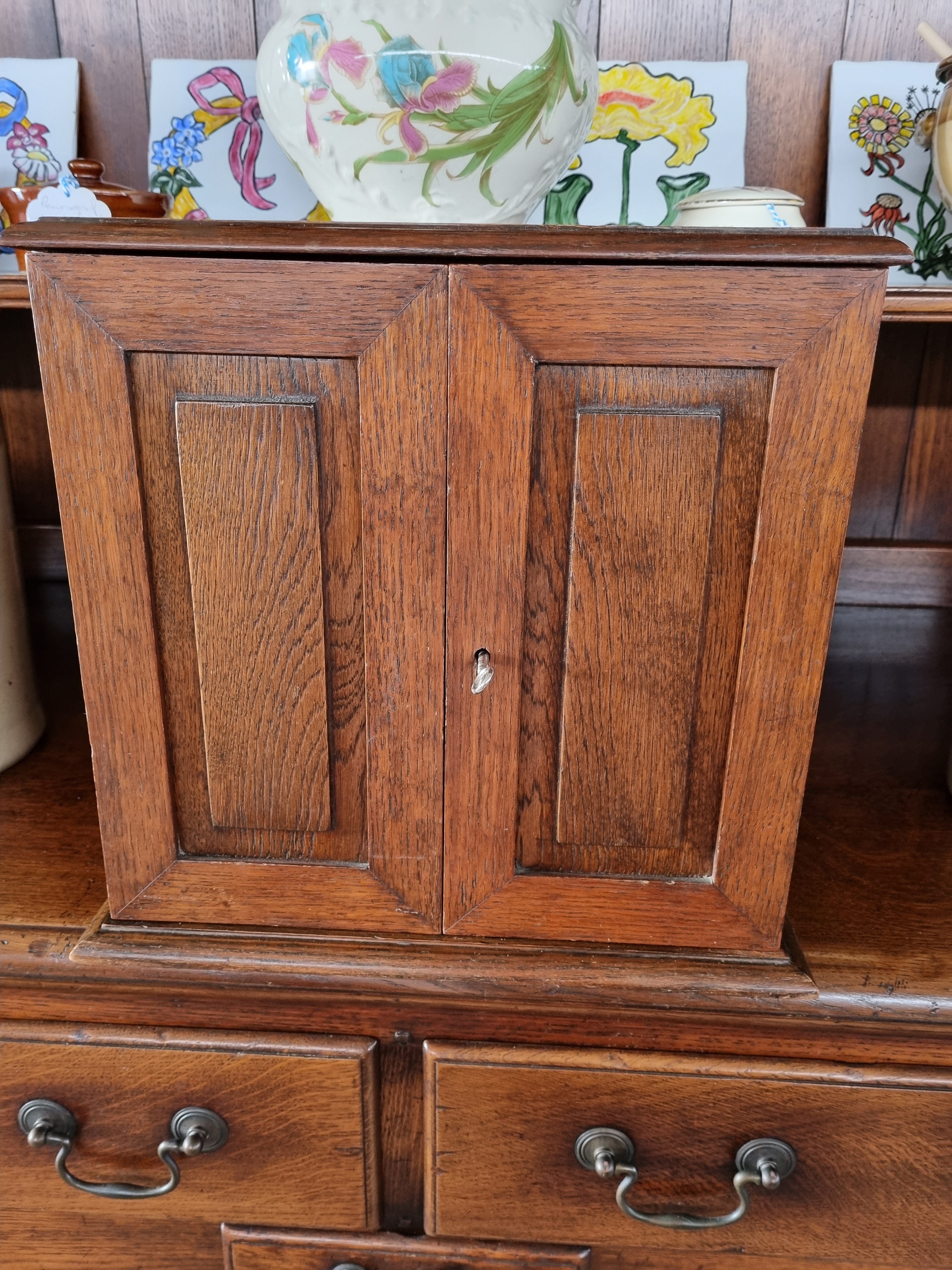 Early 20th Century Oak Table Top Cupboard With Lockable Key | Charlotte ...