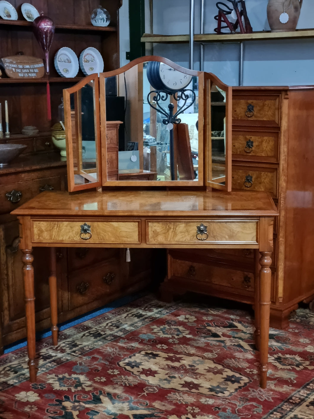 Dressing Table With Folding Mirror