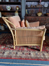 Load image into Gallery viewer, Bamboo Large Snuggle/Love Seat By Angraves of Leicester
