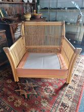 Load image into Gallery viewer, Bamboo Large Snuggle/Love Seat By Angraves of Leicester
