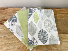Load image into Gallery viewer, Pack of 3 Kitchen Tea Towels With Contemporary Green Leaf Print Design
