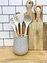 Load image into Gallery viewer, Hearts Design Utensil Holder
