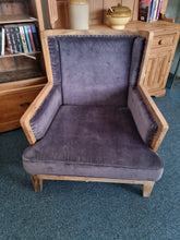 Load image into Gallery viewer, Showframe Hardwood Wingback Armchair
