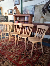 Load image into Gallery viewer, Beautiful wool rug
