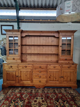 Load image into Gallery viewer, Farmhouse Pine Kitchen Dresser
