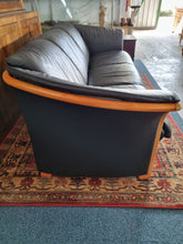 Load image into Gallery viewer, Ekornes Manhatten Black Leather Sofa
