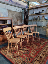 Load image into Gallery viewer, Beautiful wool rug
