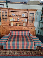 Load image into Gallery viewer, Parker Knoll Sofa &amp; Sofa Bed
