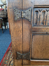 Load image into Gallery viewer, Carved Oak Dresser Base In The Style Of Titchmarsh And Goodwin
