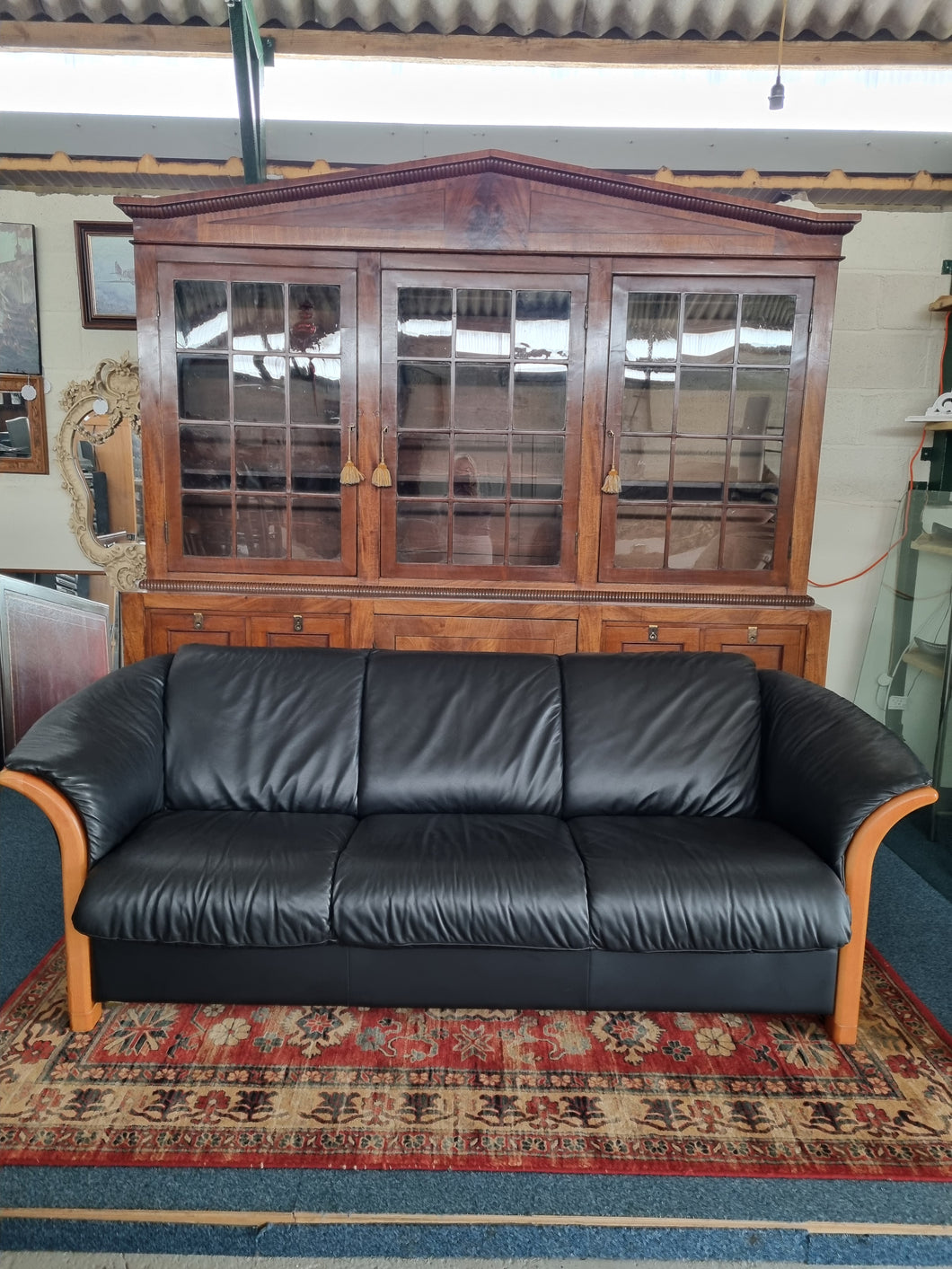 Ekornes Manhatten Black Leather Sofa