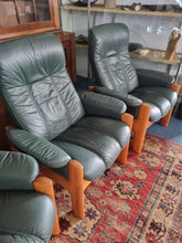 Load image into Gallery viewer, Ekornes Stressless Green Leather And Teak Three Piece Suite
